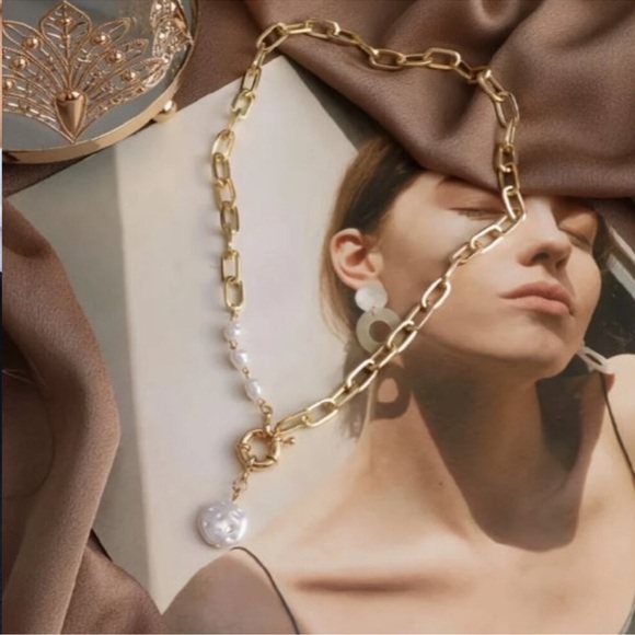 NEW 18K Gold Plated Chain and Freshwater Pearl Necklace - Picture 2 of 5